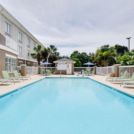 Holiday Inn Express Hotel & Suites Dublin By Ihg Zewnętrze zdjęcie