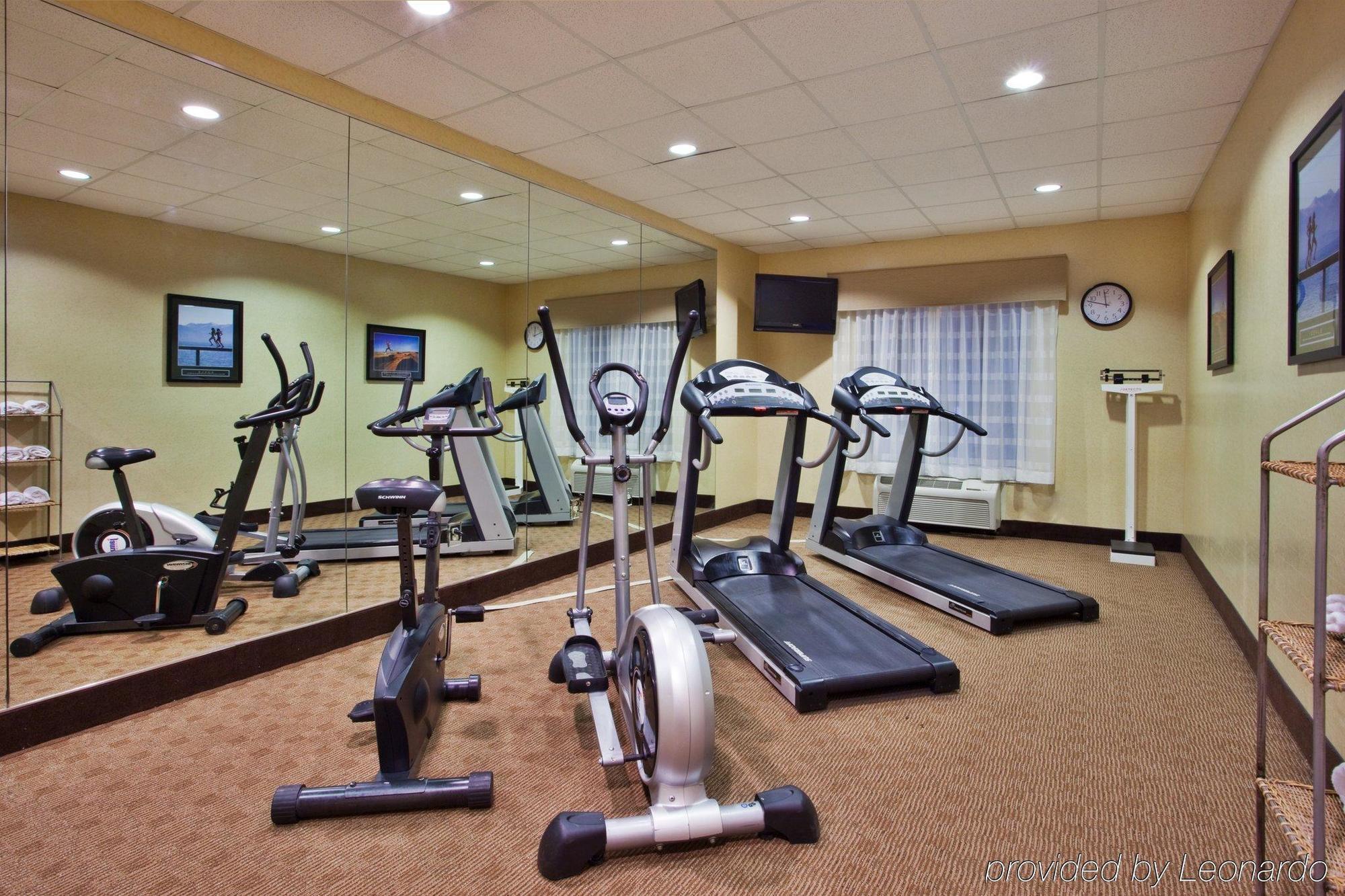 Holiday Inn Express Hotel & Suites Dublin By Ihg Zewnętrze zdjęcie