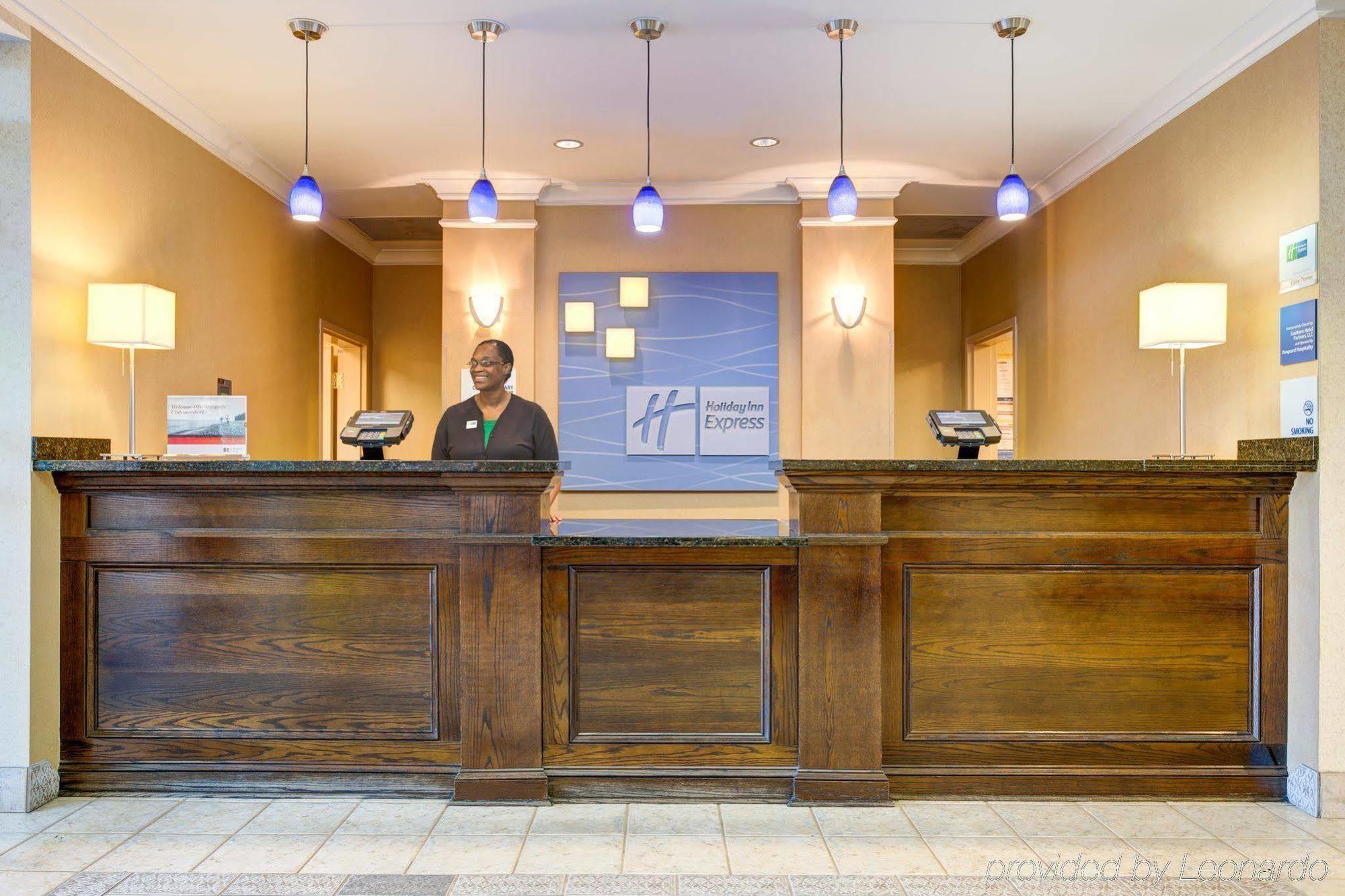 Holiday Inn Express Hotel & Suites Dublin By Ihg Zewnętrze zdjęcie