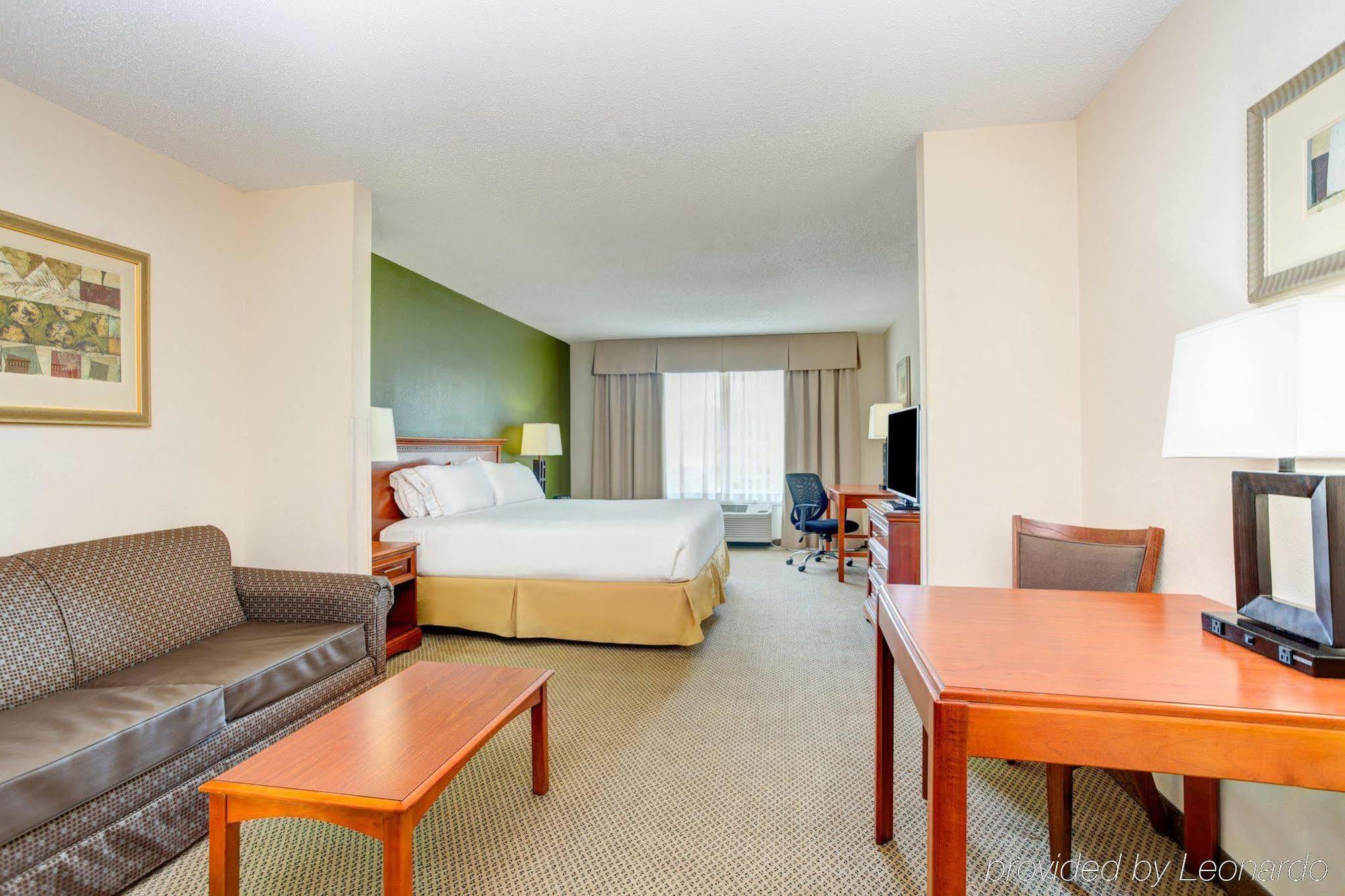 Holiday Inn Express Hotel & Suites Dublin By Ihg Zewnętrze zdjęcie